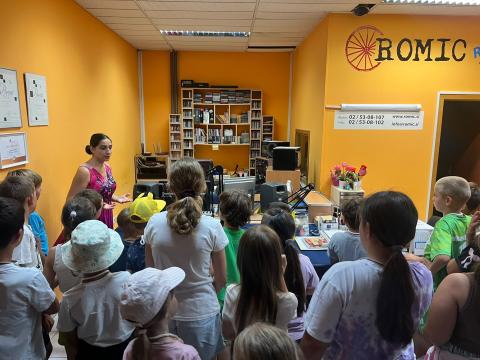 Obiskali smo tudi edini Romski radio v Sloveniji.
